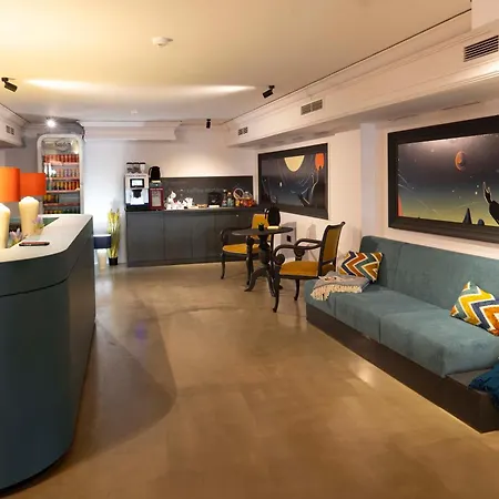 Maria Luisa By Introvert