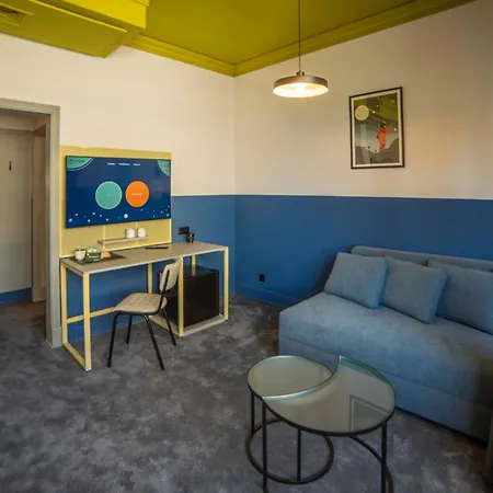 Otel Maria Luisa By Introvert 4*