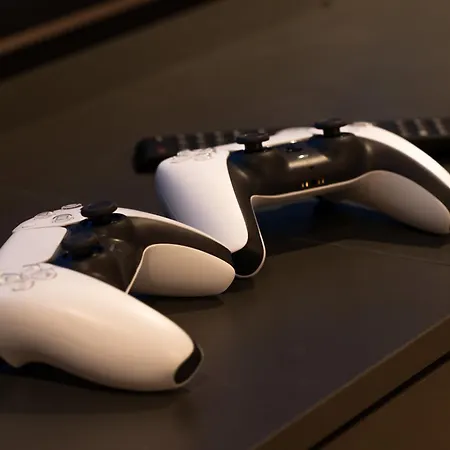 Maria Luisa By Introvert