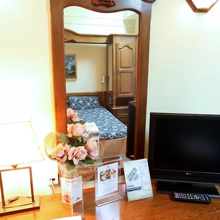 Maria Luisa By Introvert 4*