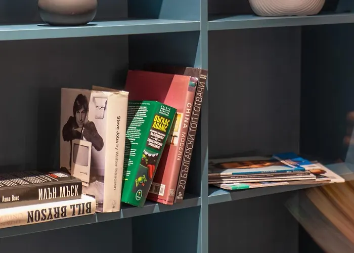 Maria Luisa By Introvert 4*