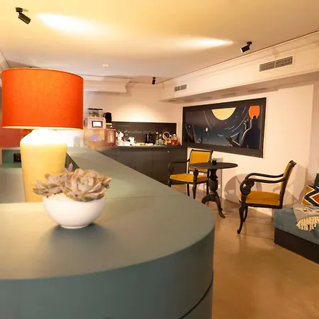 Hotel Maria Luisa By Introvert Sofie