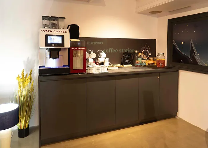 Hotell Maria Luisa By Introvert 4*