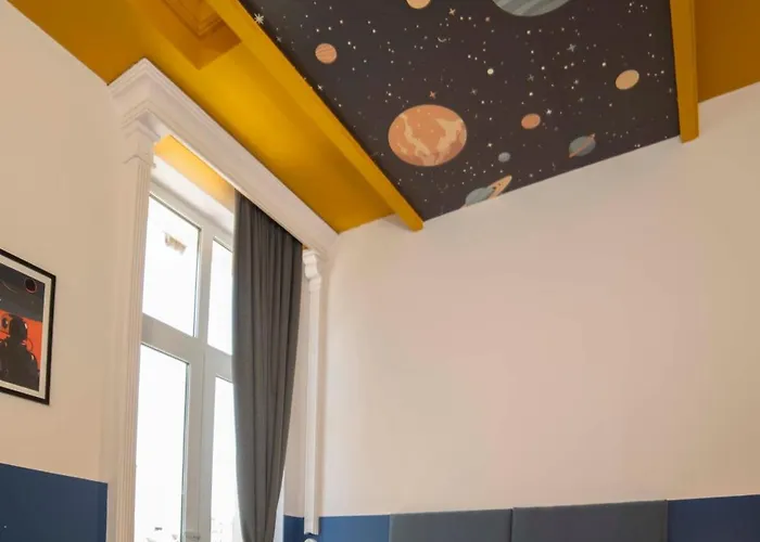 Maria Luisa By Introvert Hotell