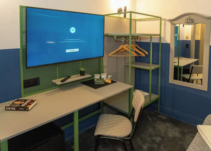 Maria Luisa By Introvert Hotell 4*