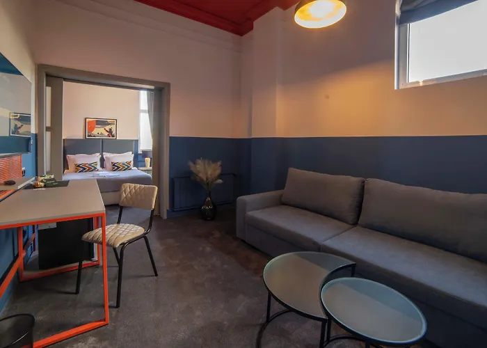 Maria Luisa By Introvert 4*