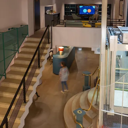 Otel Maria Luisa By Introvert 4*