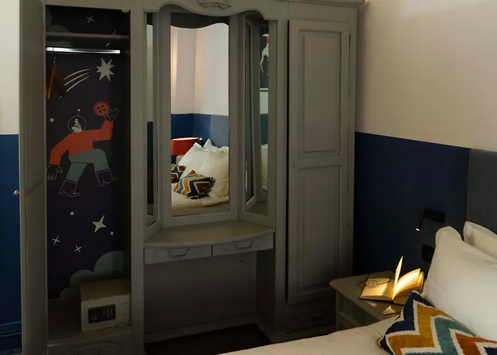 Hotel Maria Luisa By Introvert