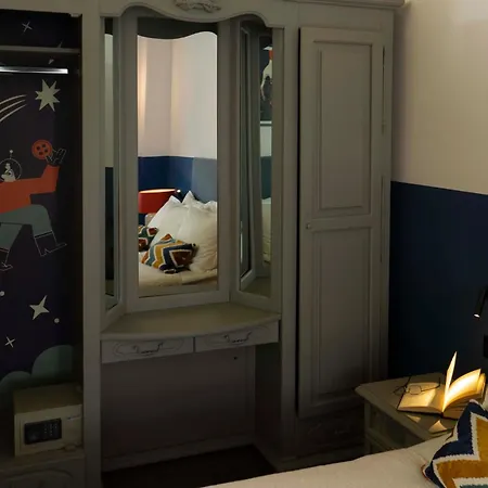 Otel Maria Luisa By Introvert