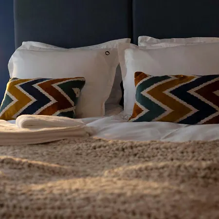 Maria Luisa By Introvert Sofie