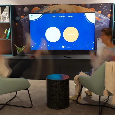 Maria Luisa By Introvert