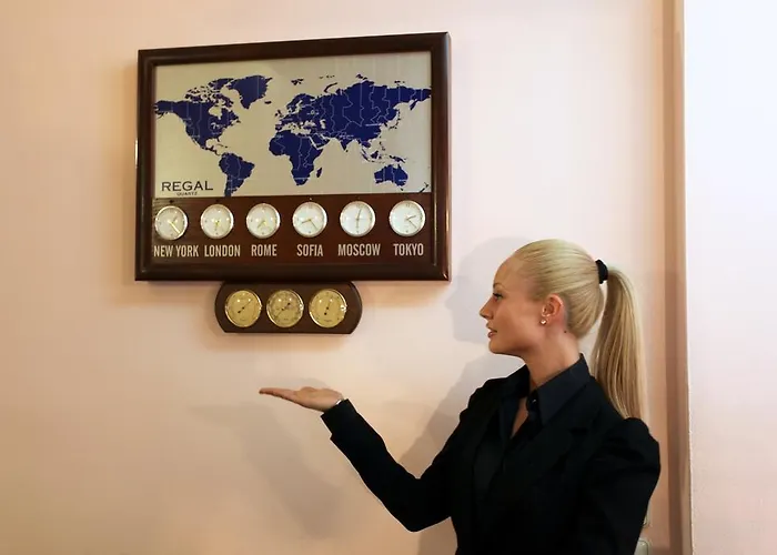 Maria Luisa By Introvert